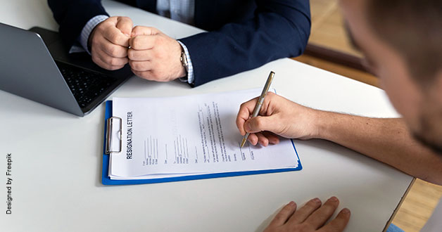 Dispensa de funcionário, freepik.com