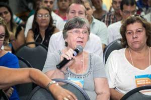 A síndica Regina Feitosa pede mais informações sobre a lei de autovistoria predial
